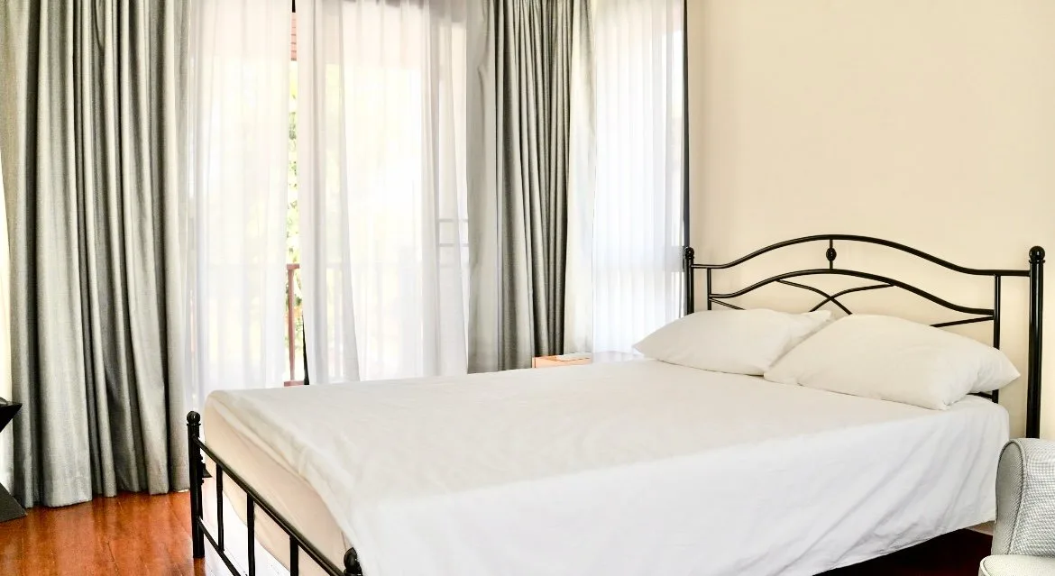Property image - full photo 18