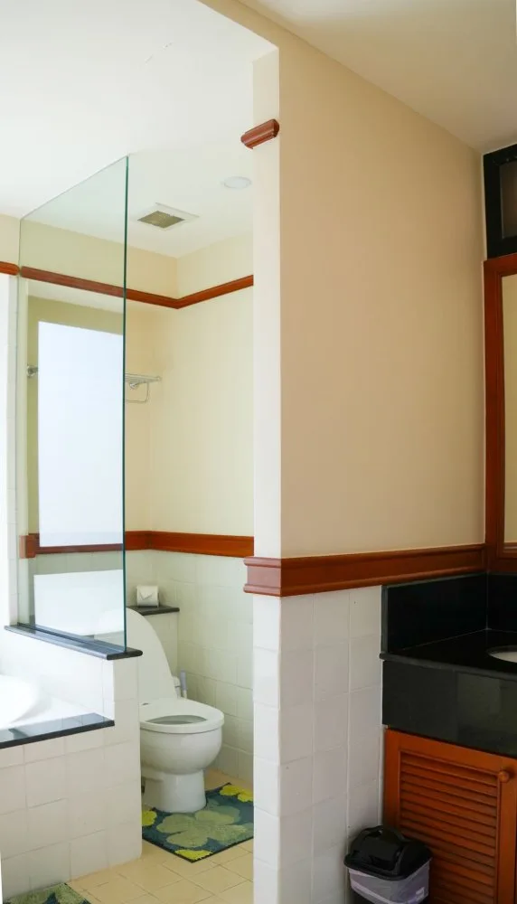 Property image - full photo 15