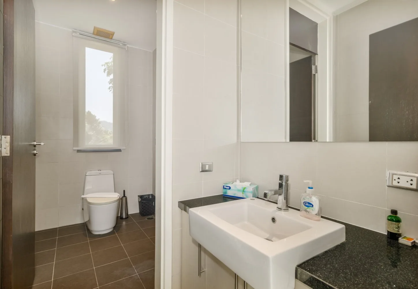Property image - full photo 10