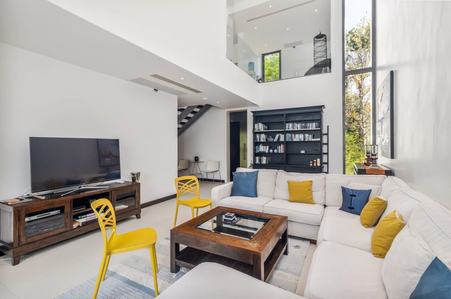 Property image - full photo 4