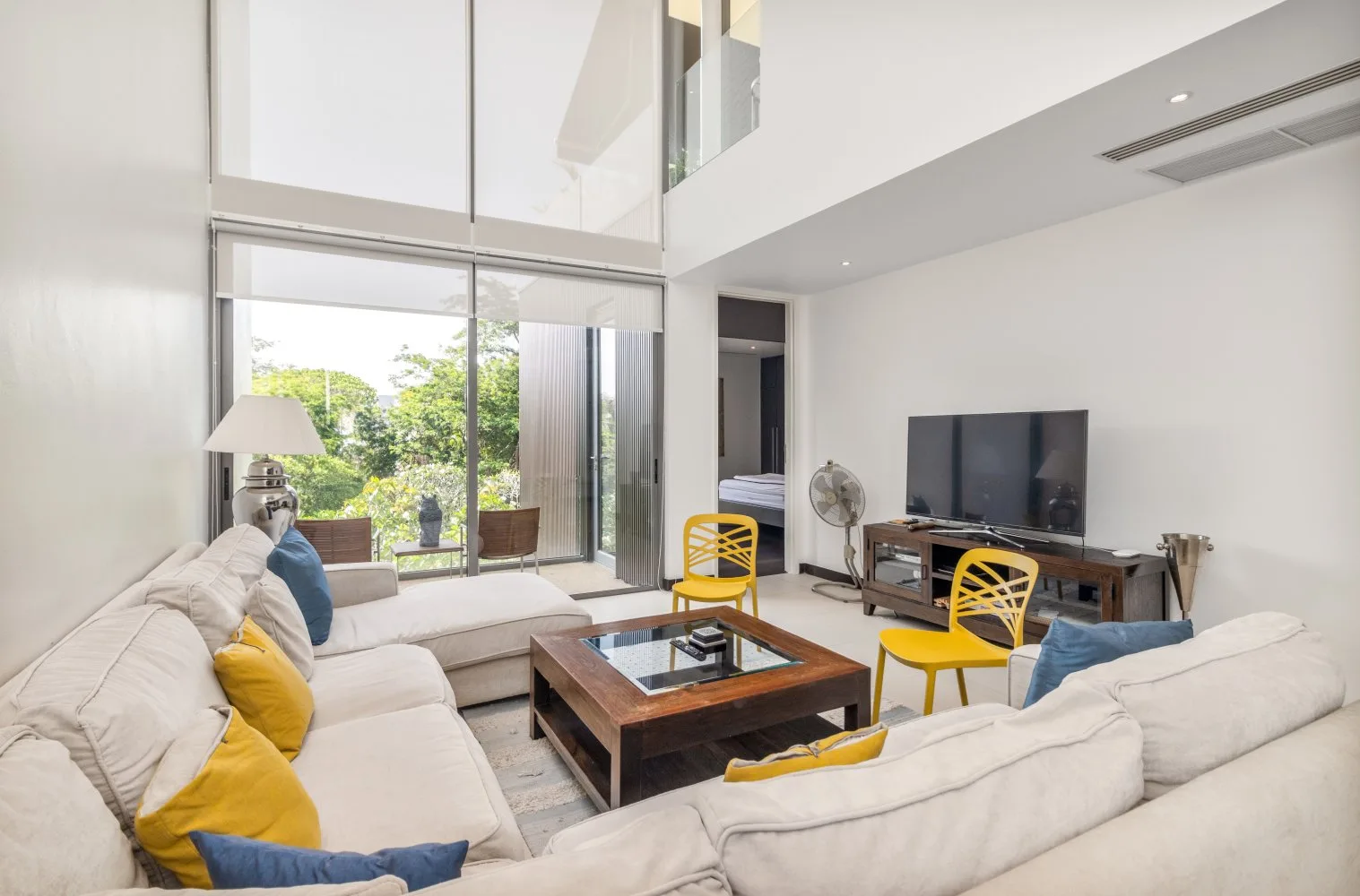 Property image - full photo 2