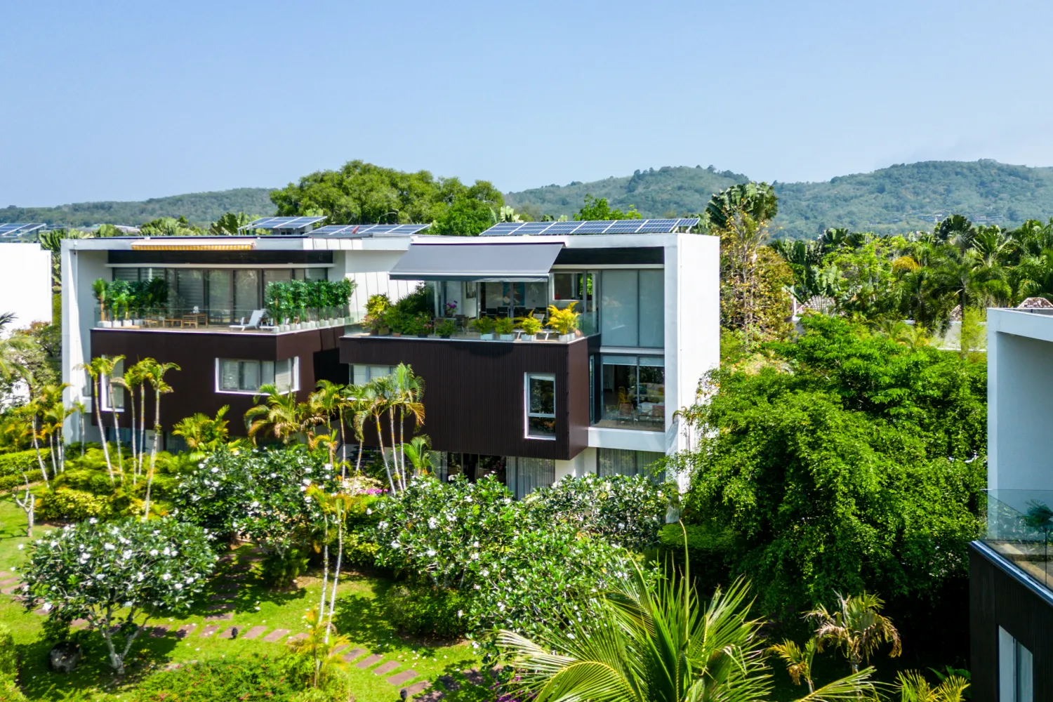 Property image - full photo 22