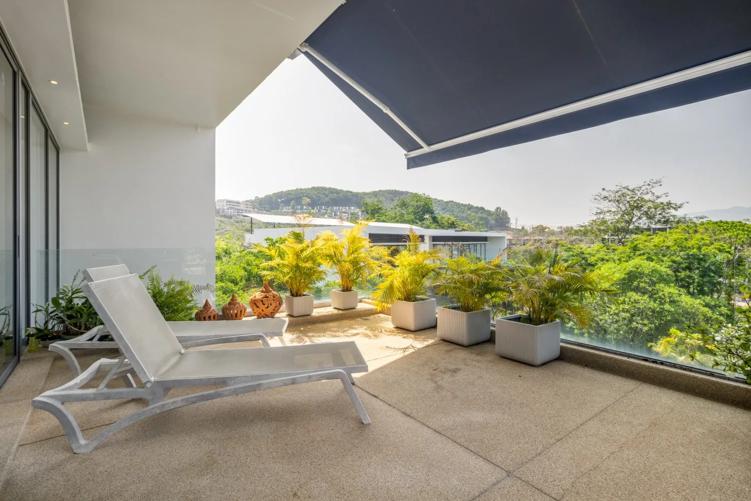 Property image - full photo 5
