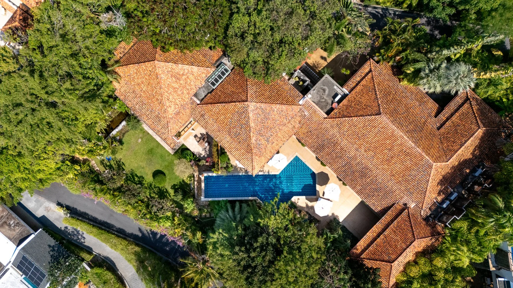 Property image - full photo 14