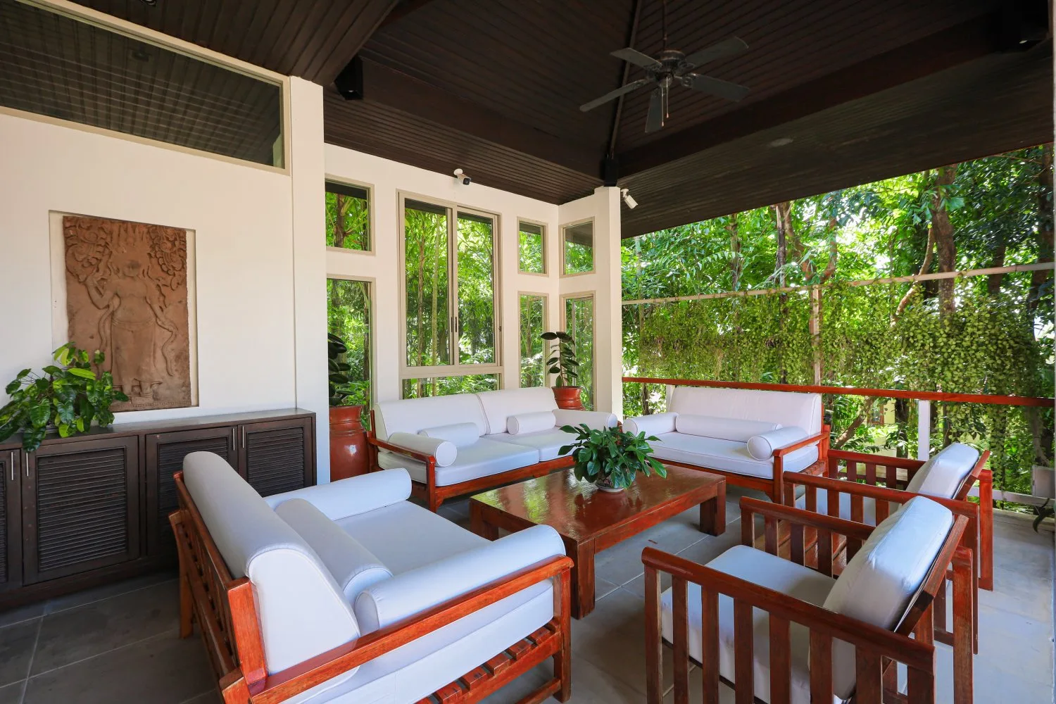 Property image - full photo 16