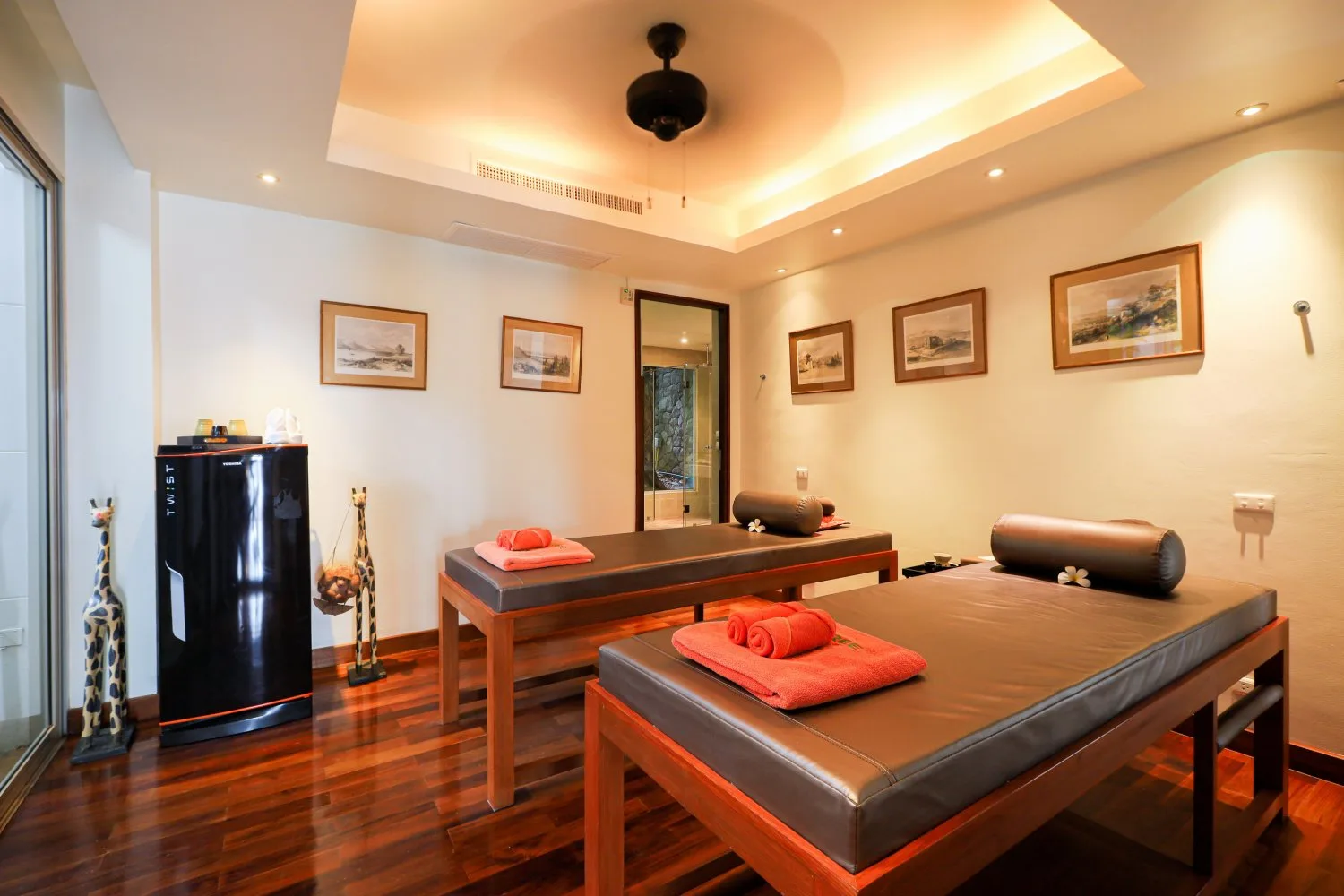 Property image - full photo 33