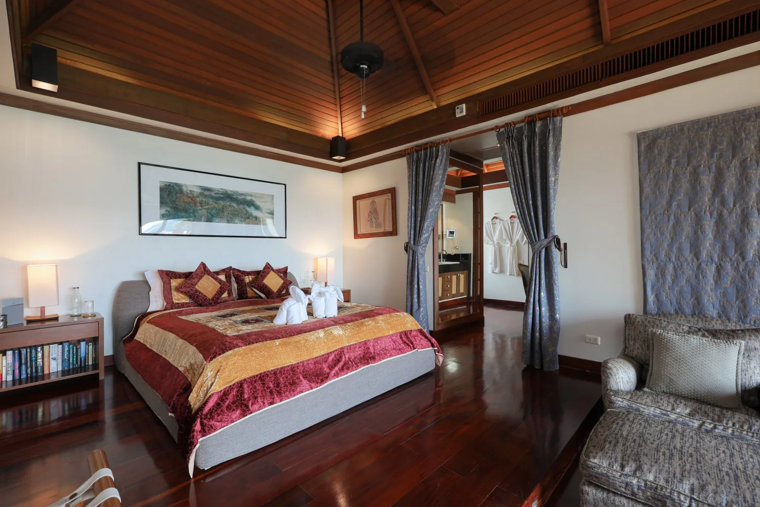 Property image - full photo 18