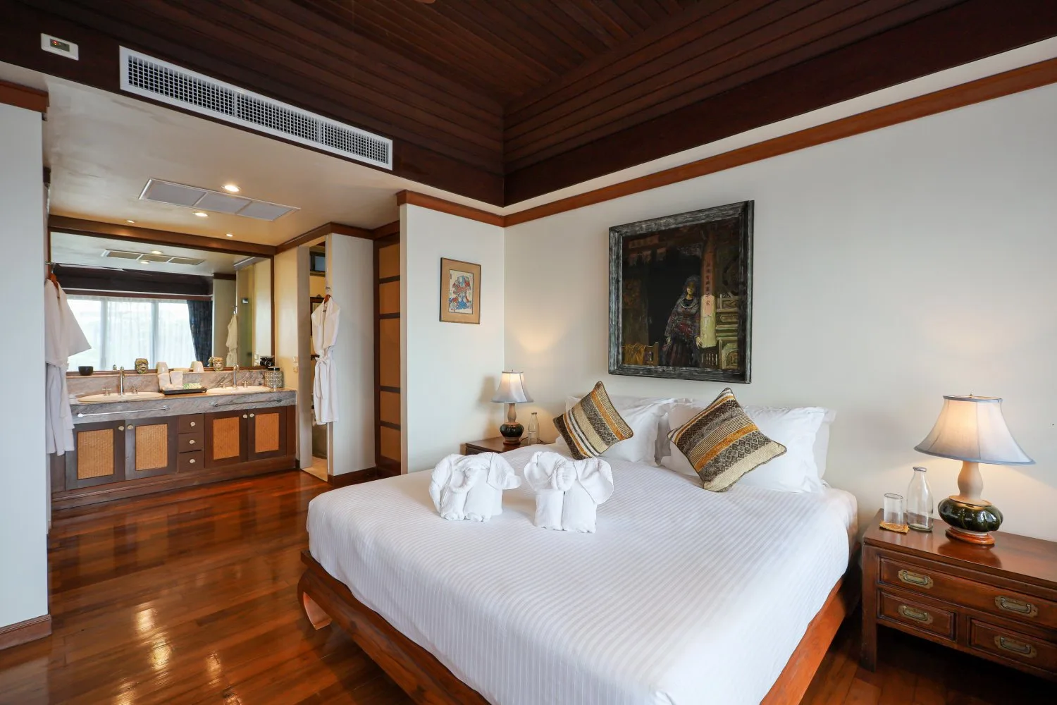Property image - full photo 36