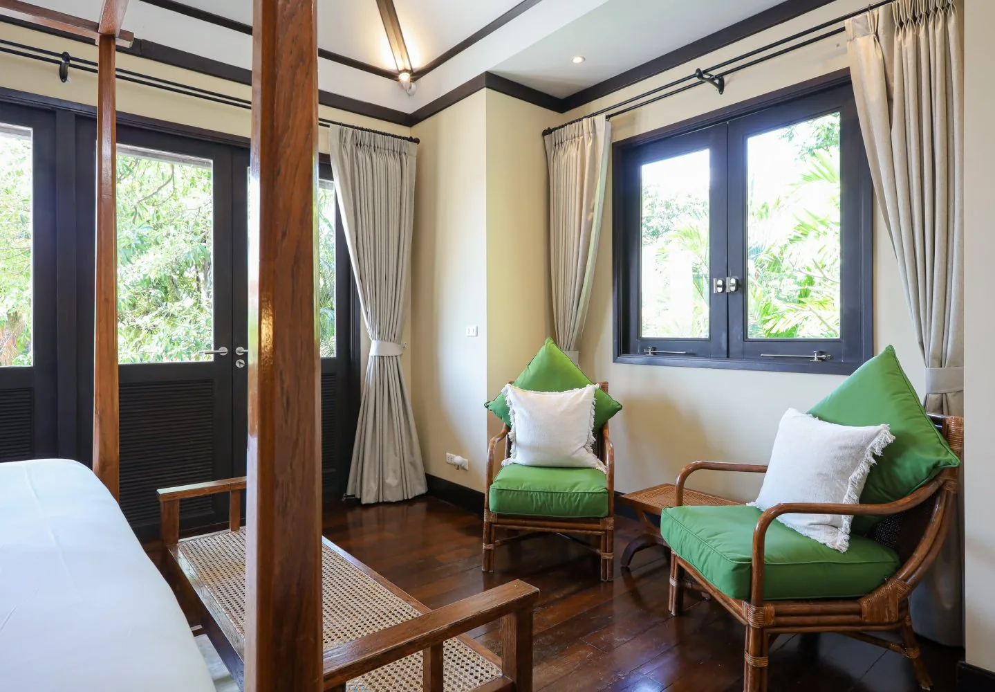 Property image - full photo 17