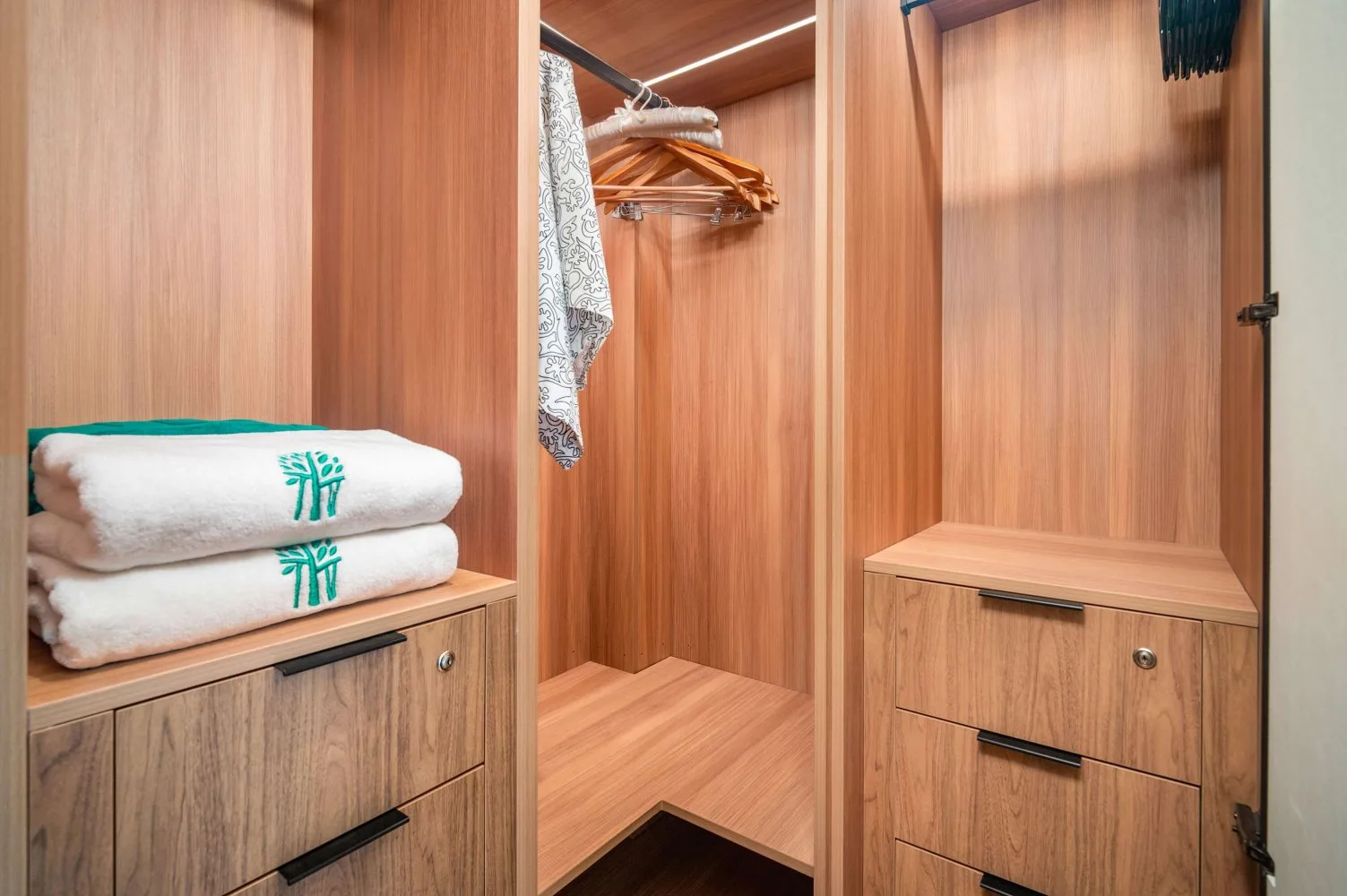 Property image - full photo 17