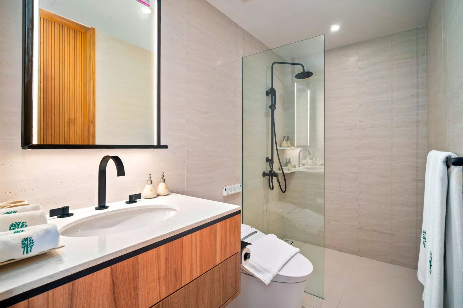 Property image - full photo 19