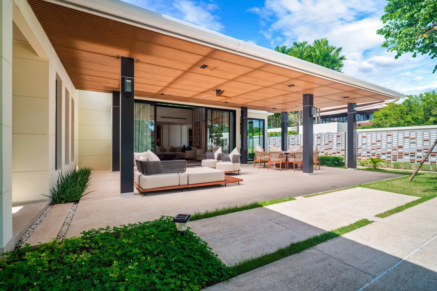 Property image - full photo 45
