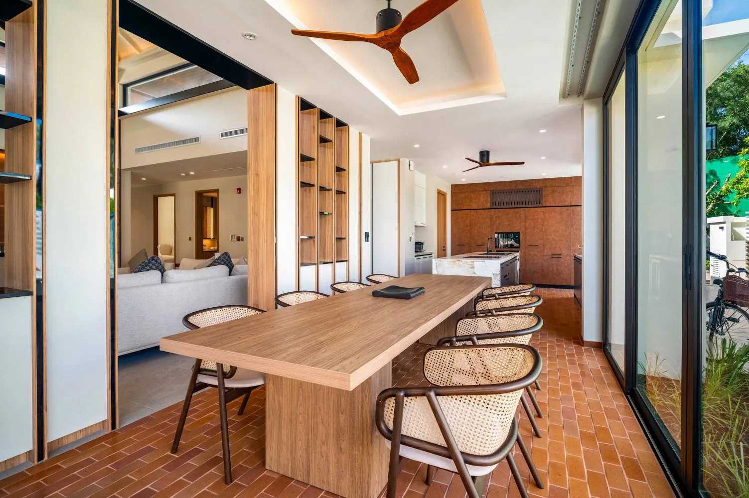 Property image - full photo 4