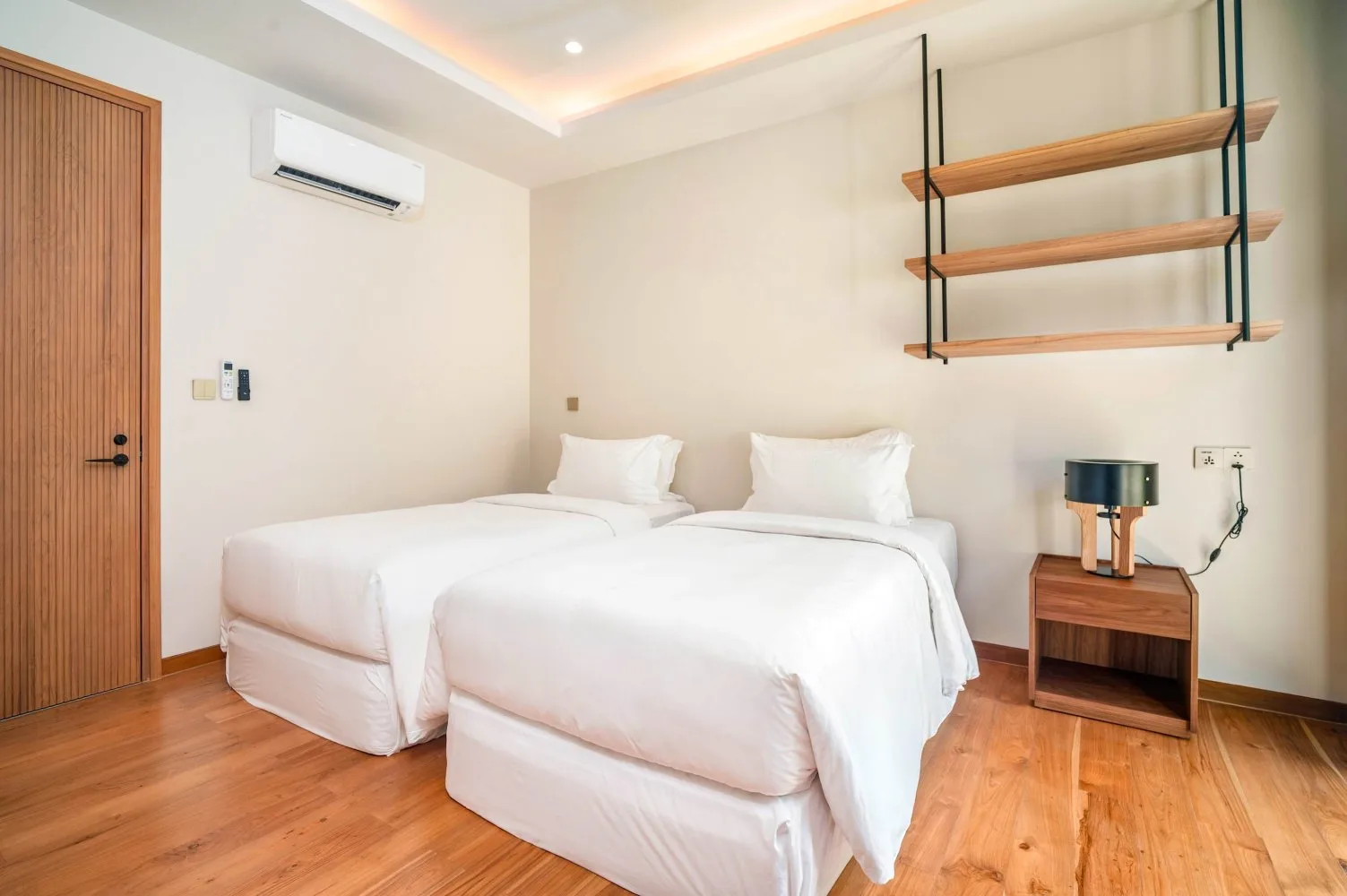 Property image - full photo 20