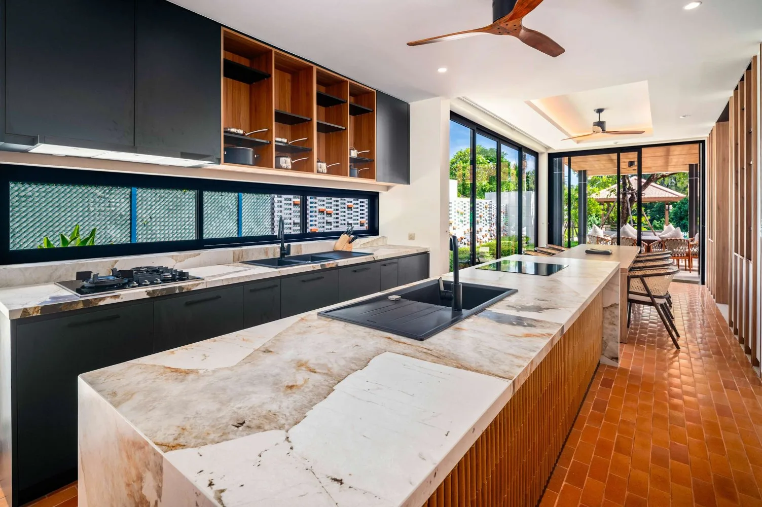 Property image - full photo 40