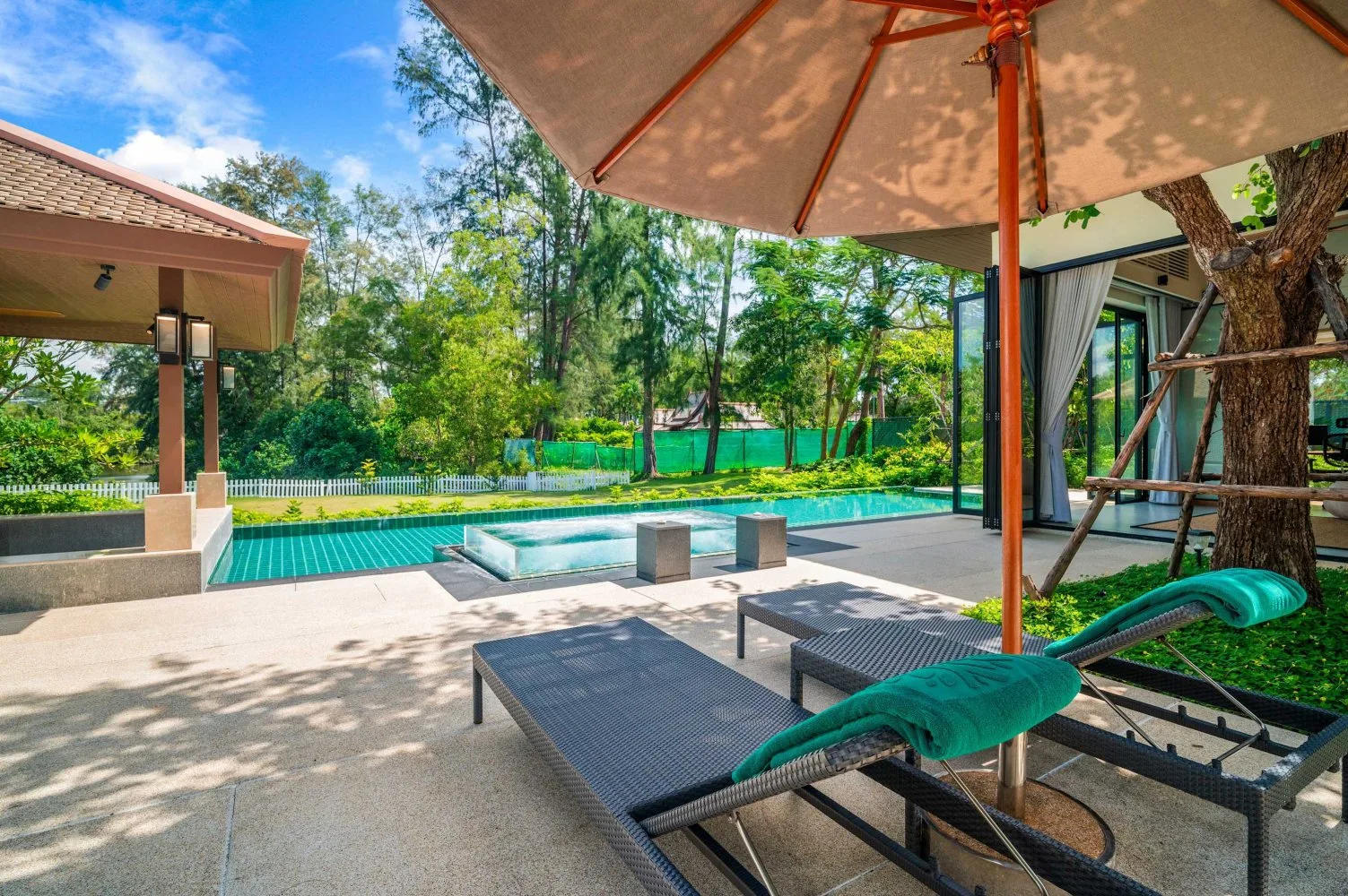 Property image - full photo 46