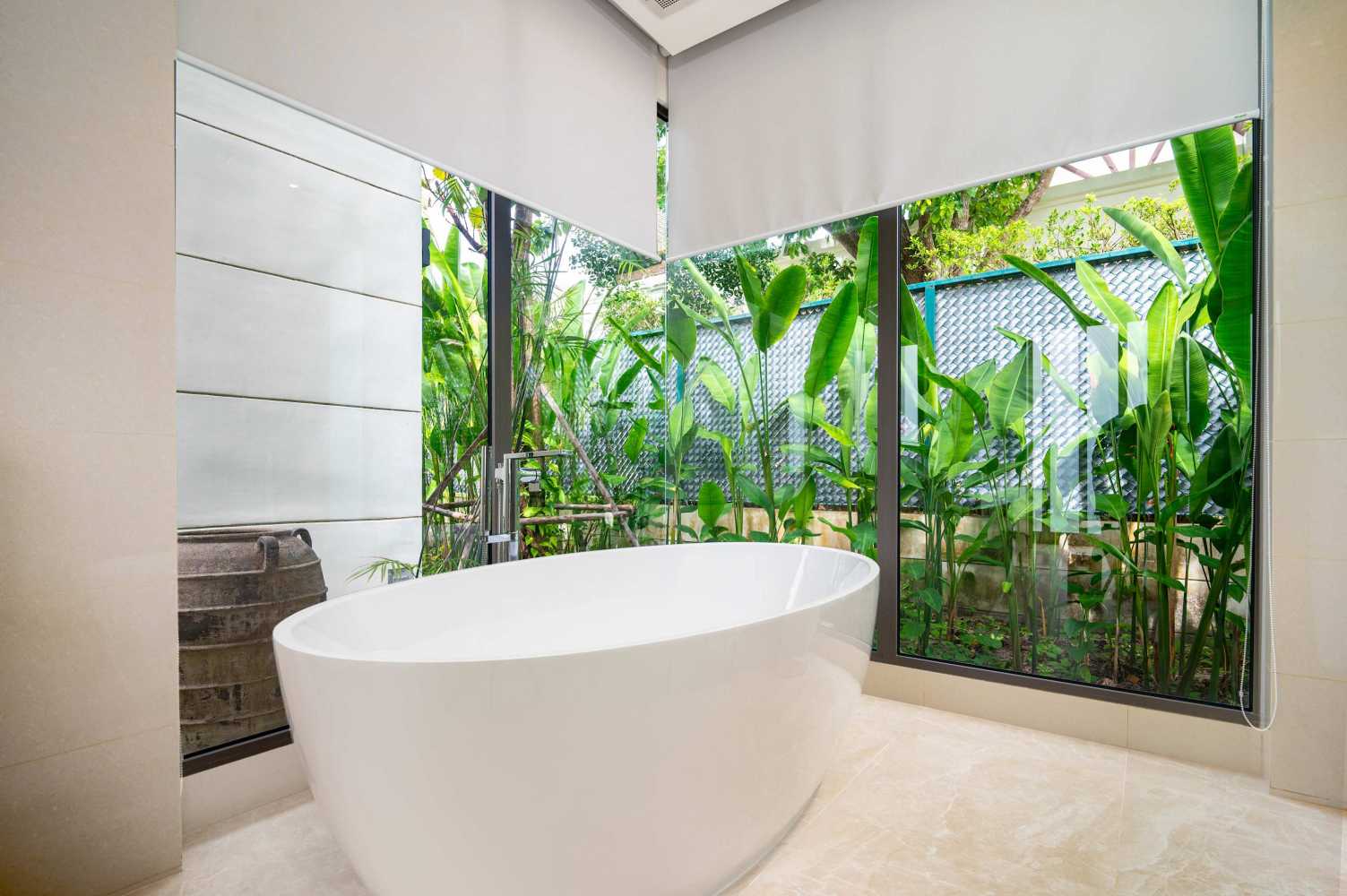 Property image - full photo 20