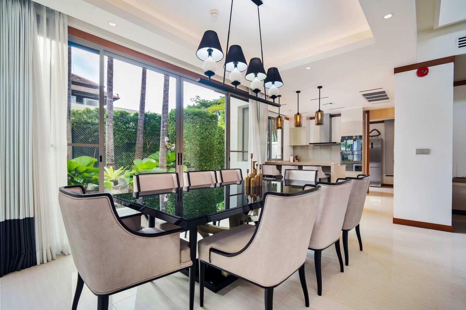 Property image - full photo 3