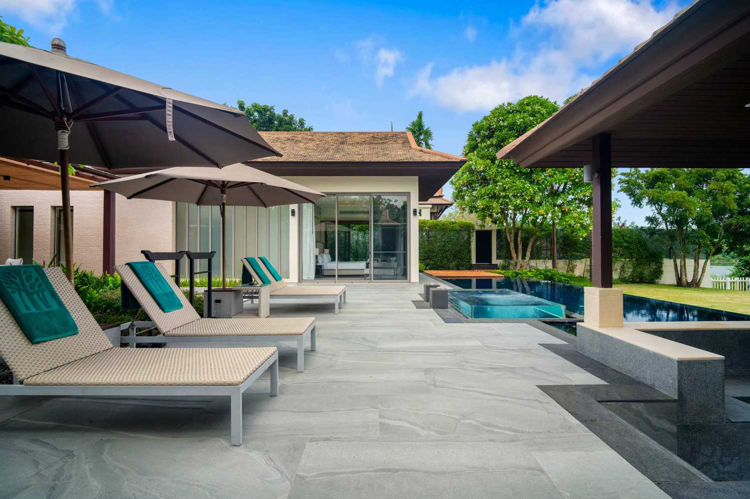 Property image - full photo 13
