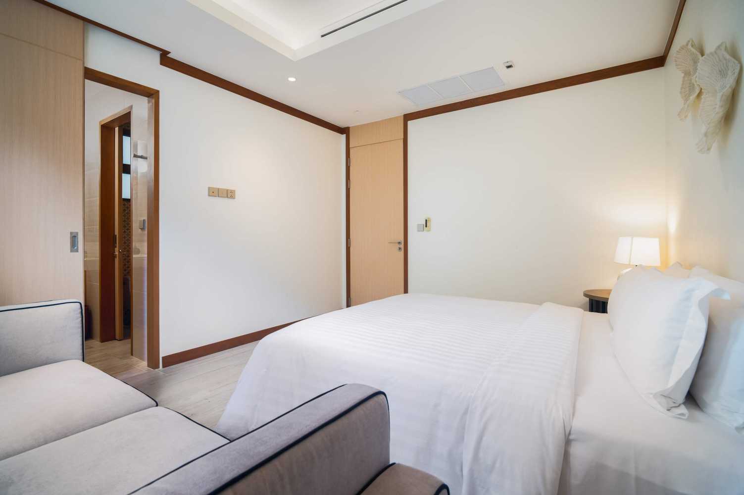Property image - full photo 33