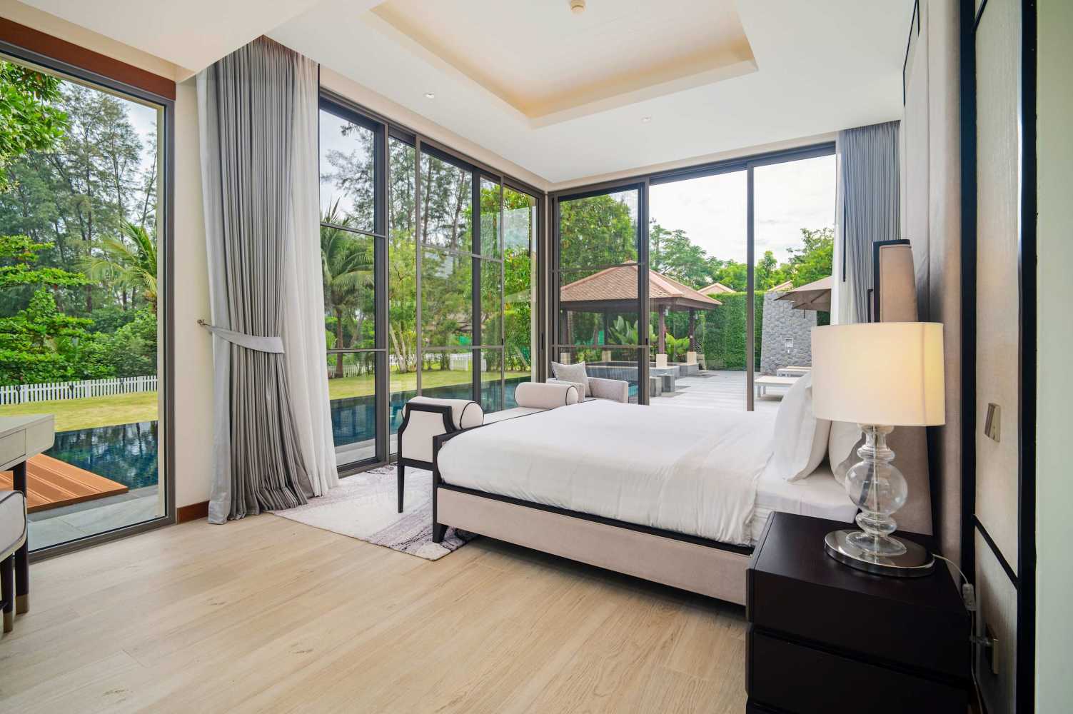 Property image - full photo 14