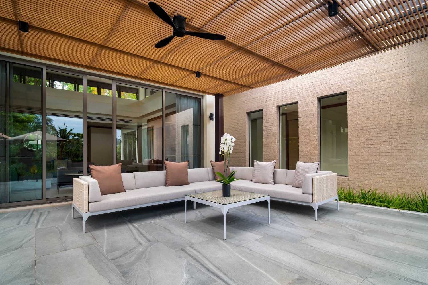 Property image - full photo 6