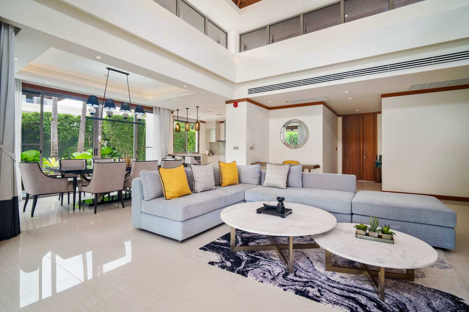 Property image - full photo 2