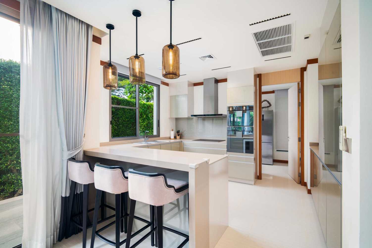 Property image - full photo 5