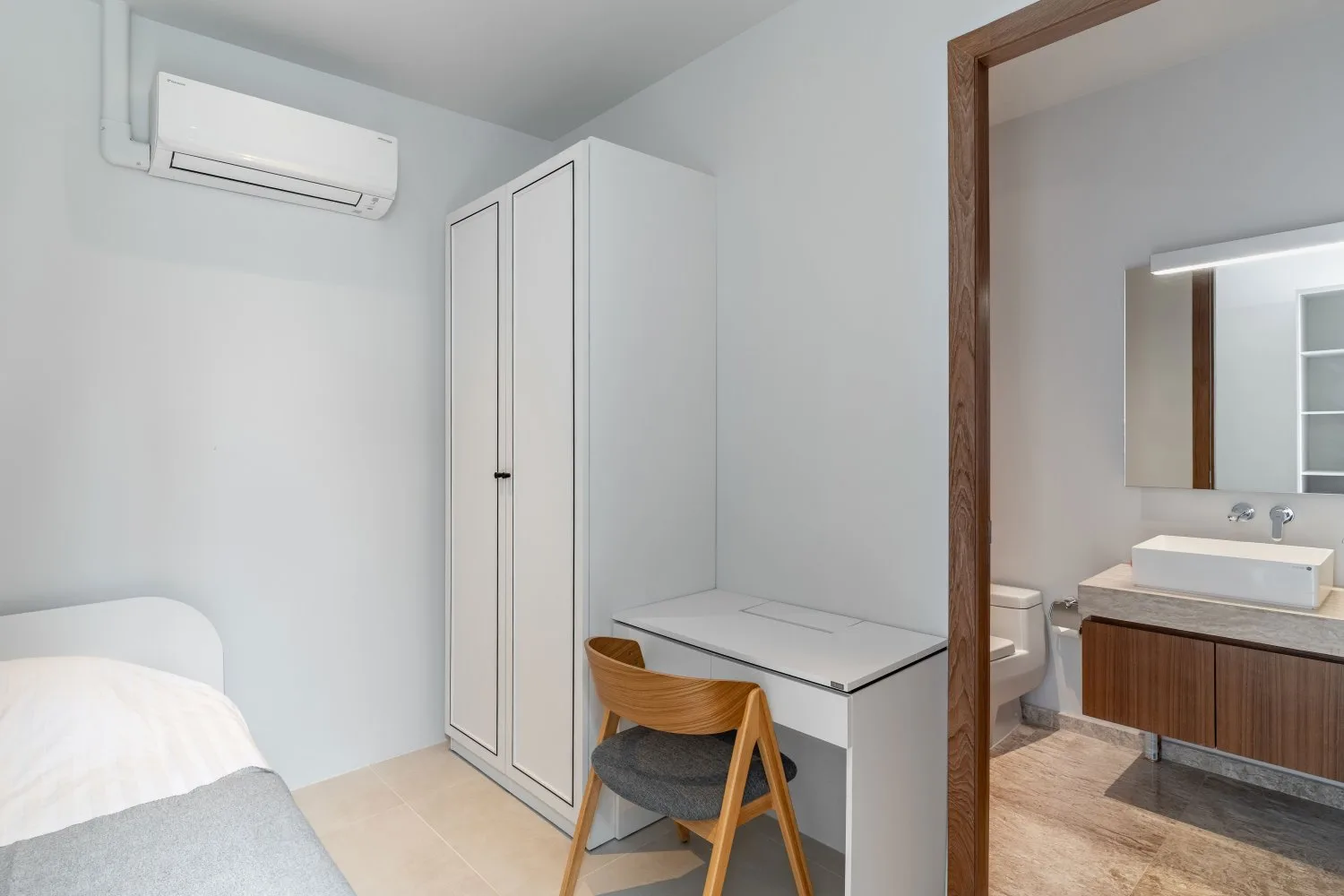 Property image - full photo 20
