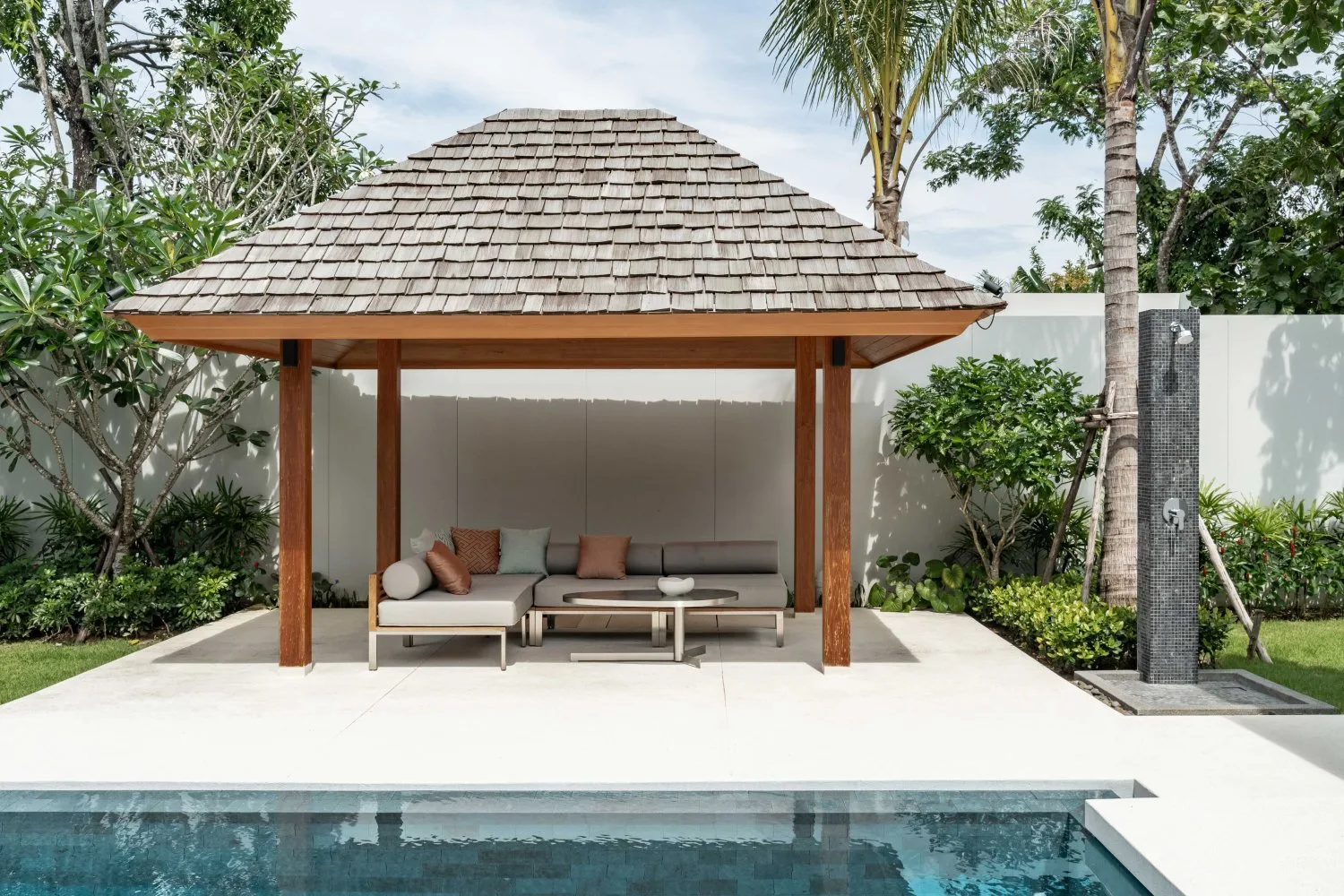 Property image - full photo 3