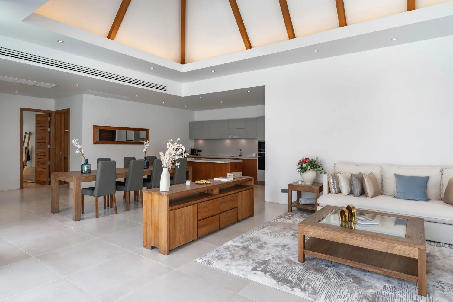 Property image - full photo 5