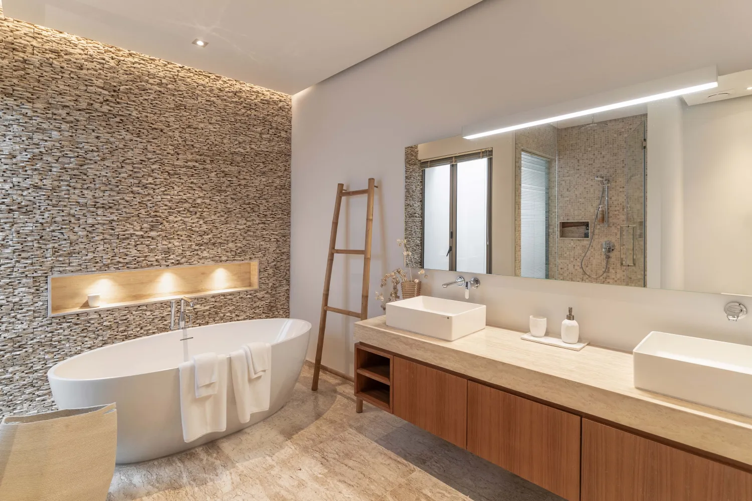Property image - full photo 29