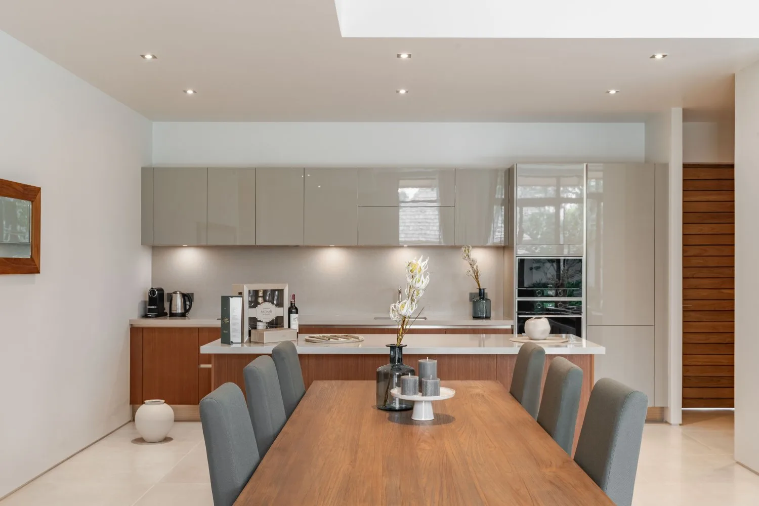 Property image - full photo 6