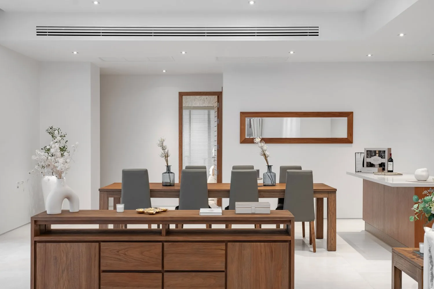 Property image - full photo 10