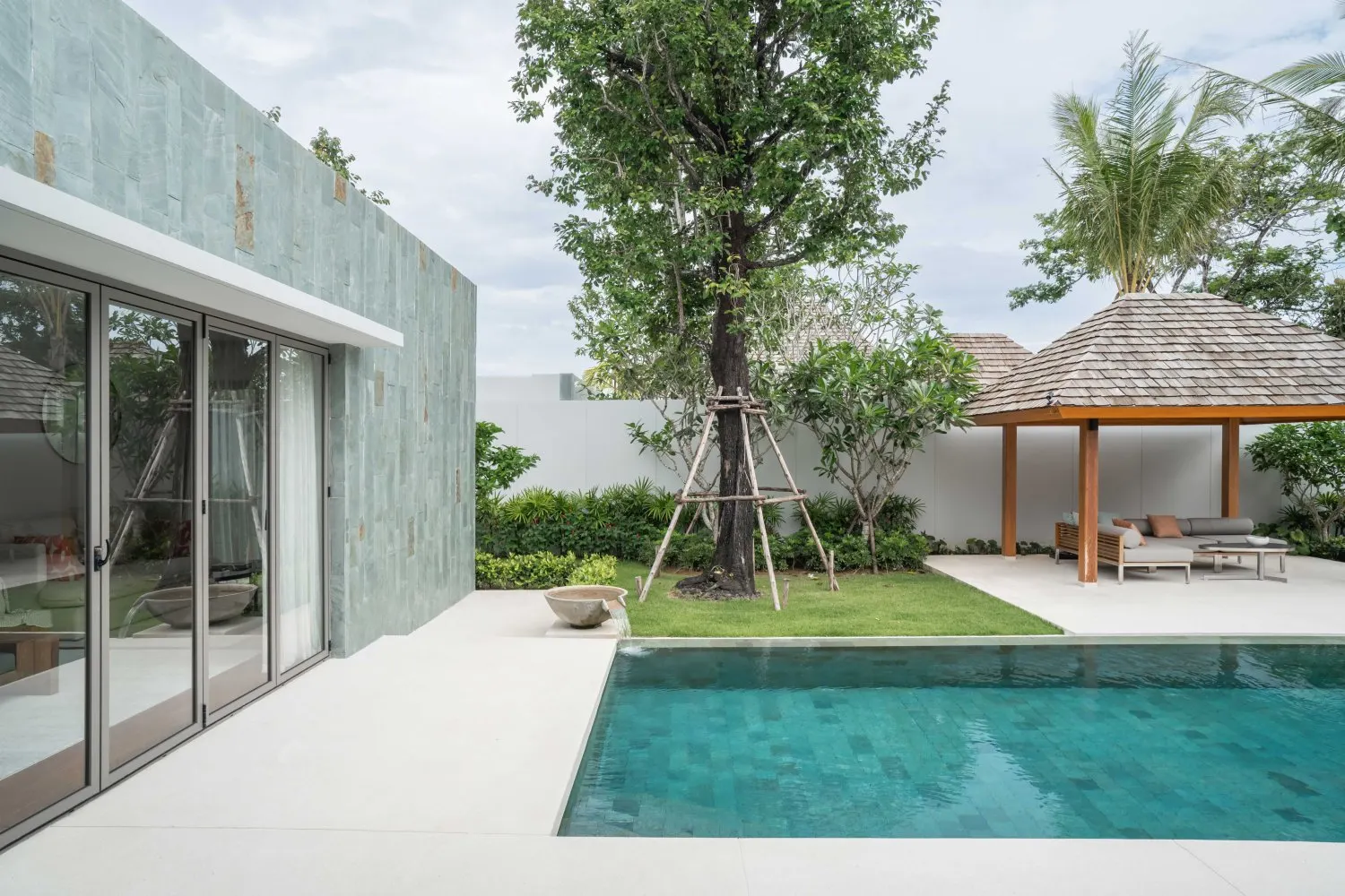 Property image - full photo 28