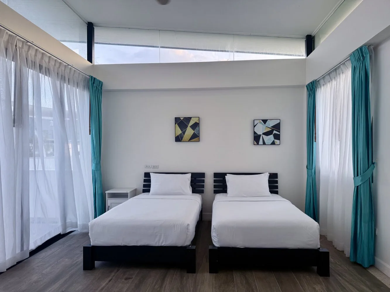 Property image - full photo 2