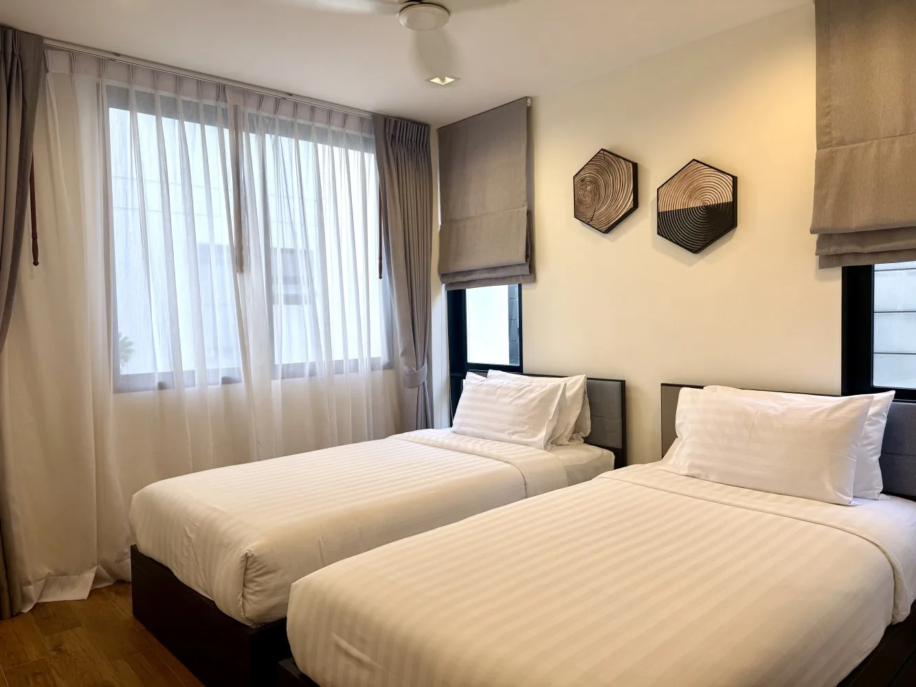 Property image - full photo 13