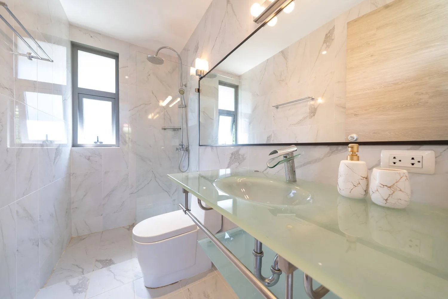 Property image - full photo 22