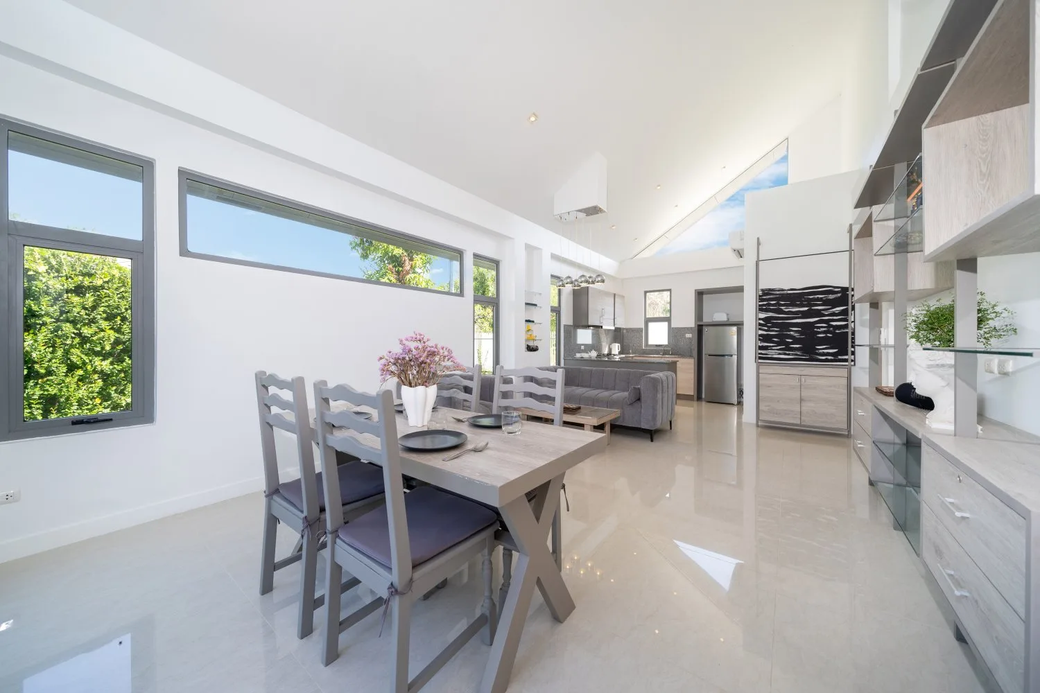 Property image - full photo 8