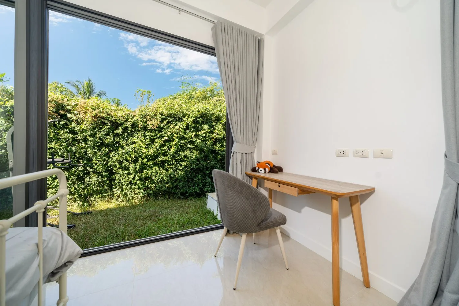 Property image - full photo 9