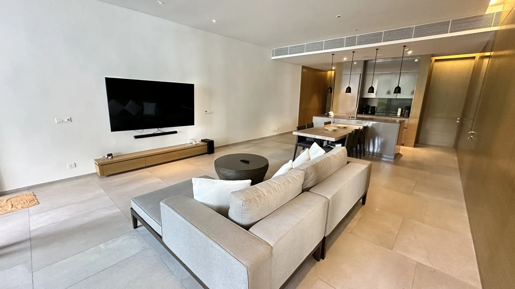 Property image - full photo 5
