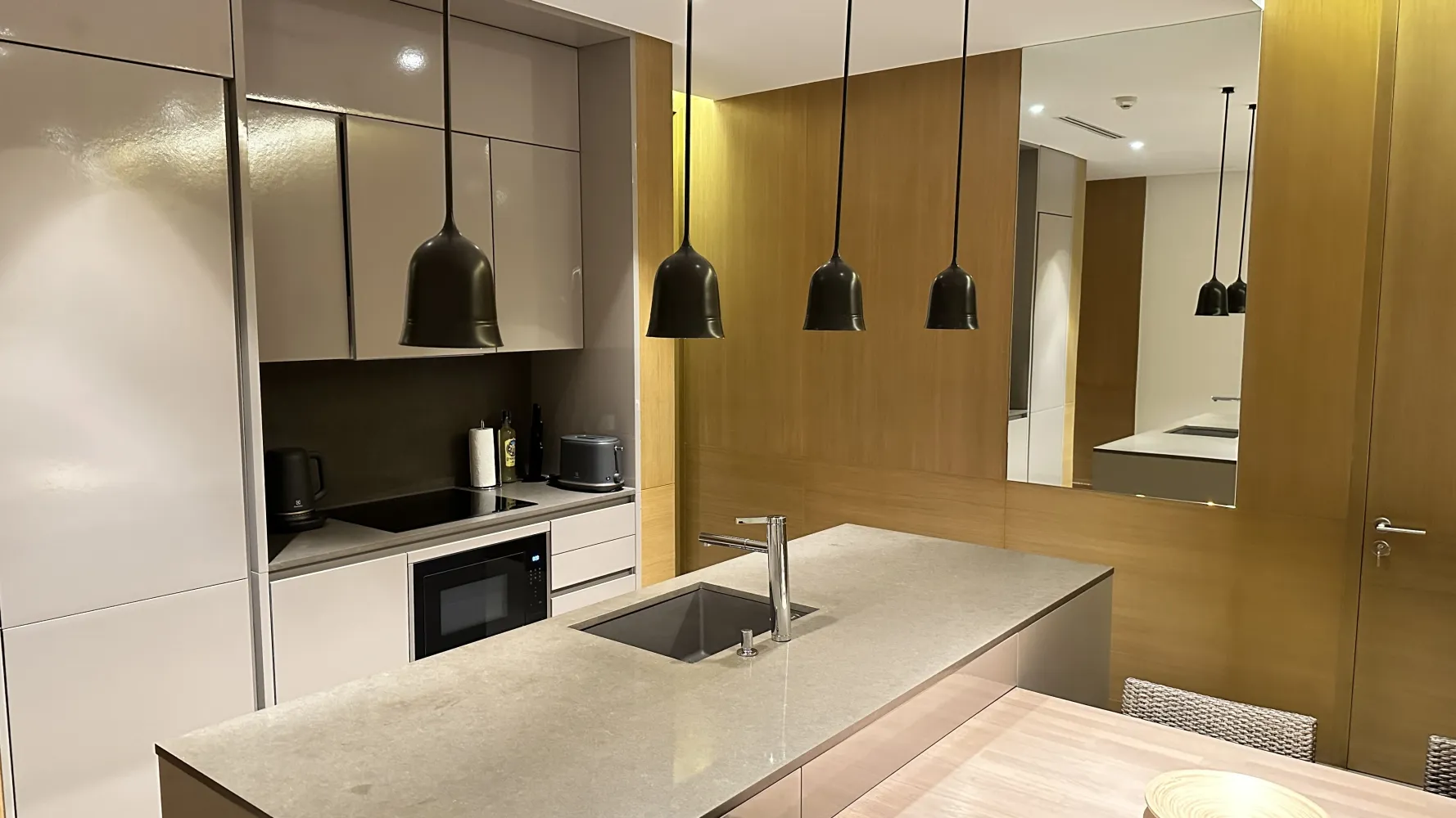 Property image - full photo 10