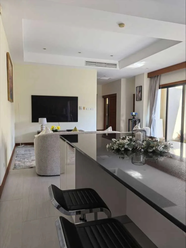 Property image - full photo 11