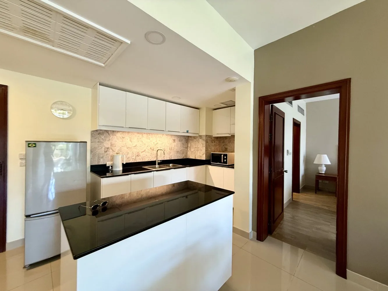 Property image - full photo 3