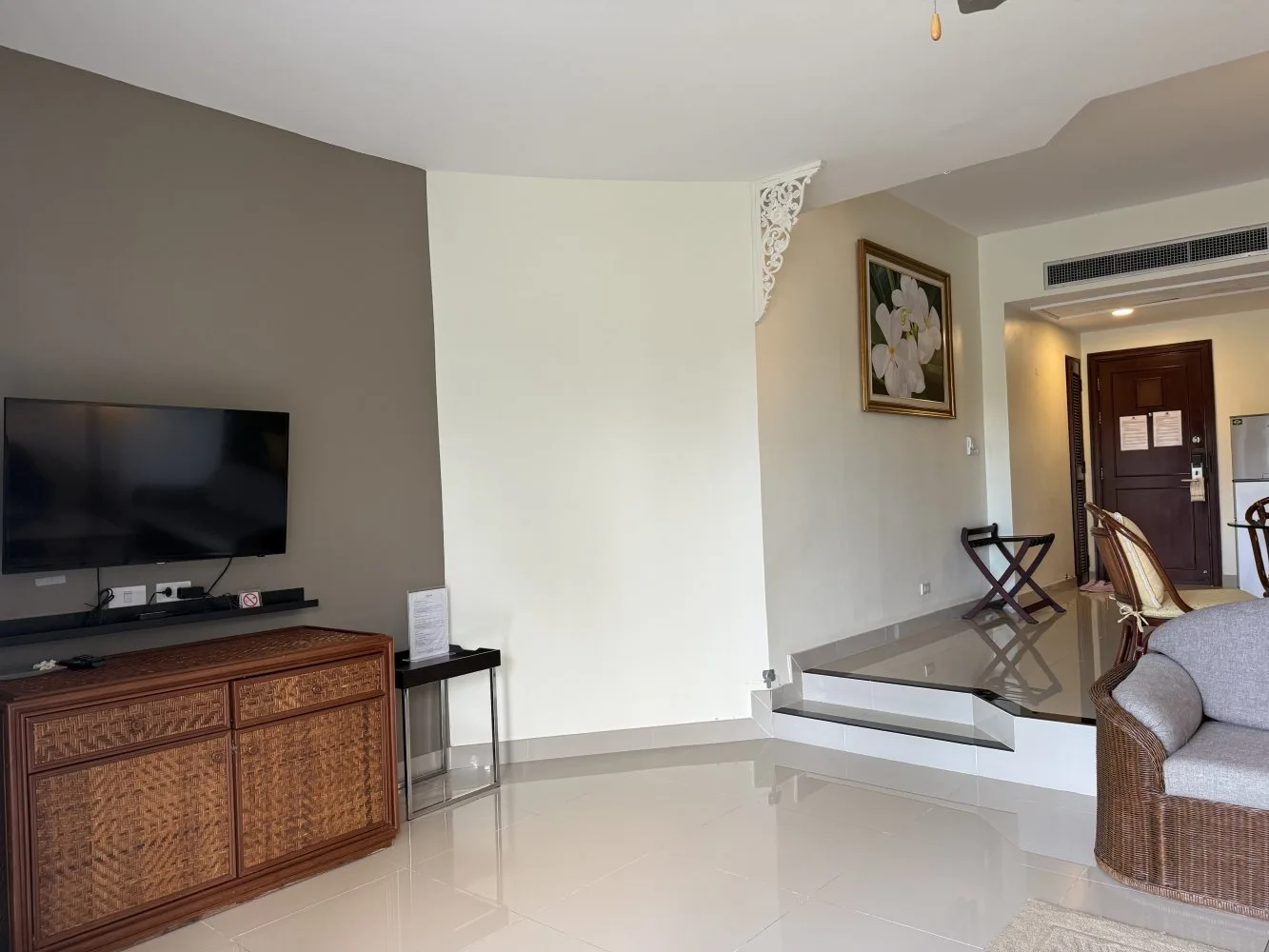Property image - full photo 10