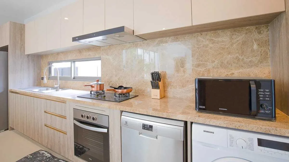 Property image - full photo 7