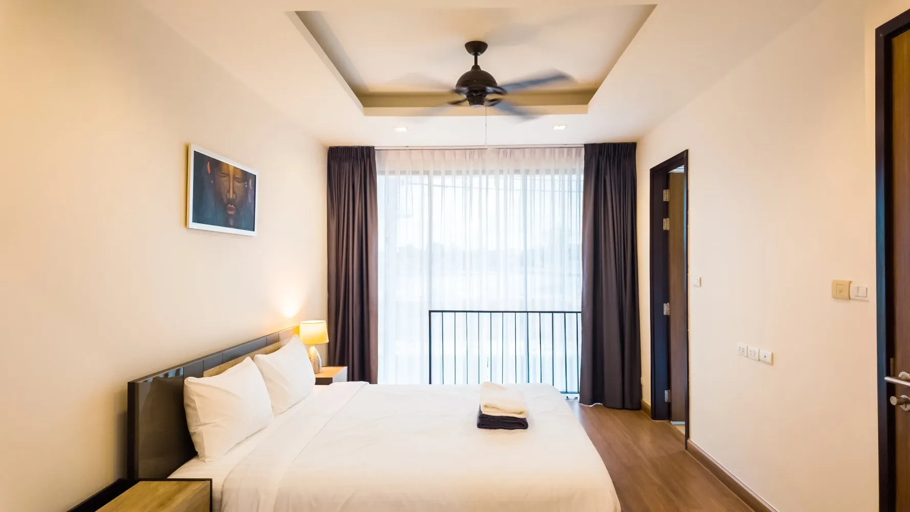 Property image - full photo 16