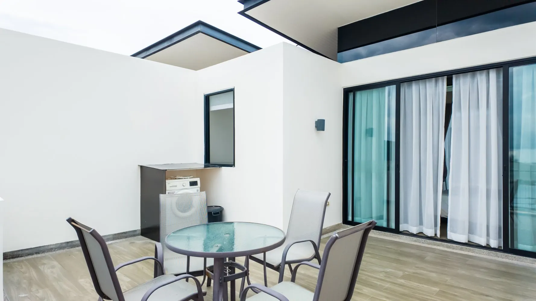 Property image - full photo 33