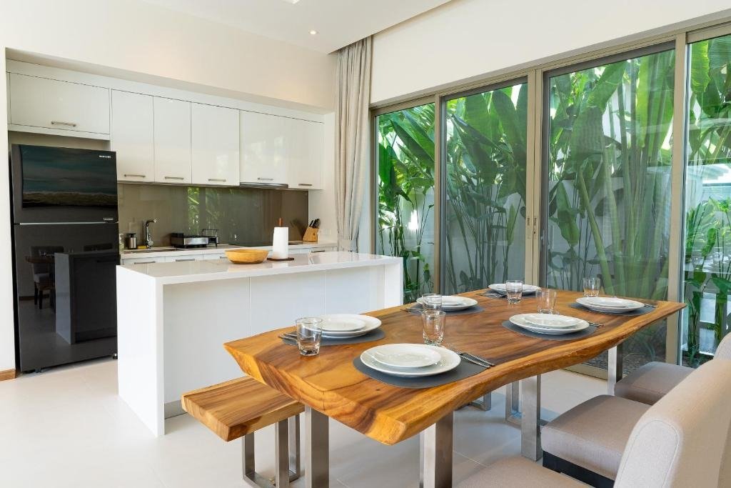 Property image - full photo 6