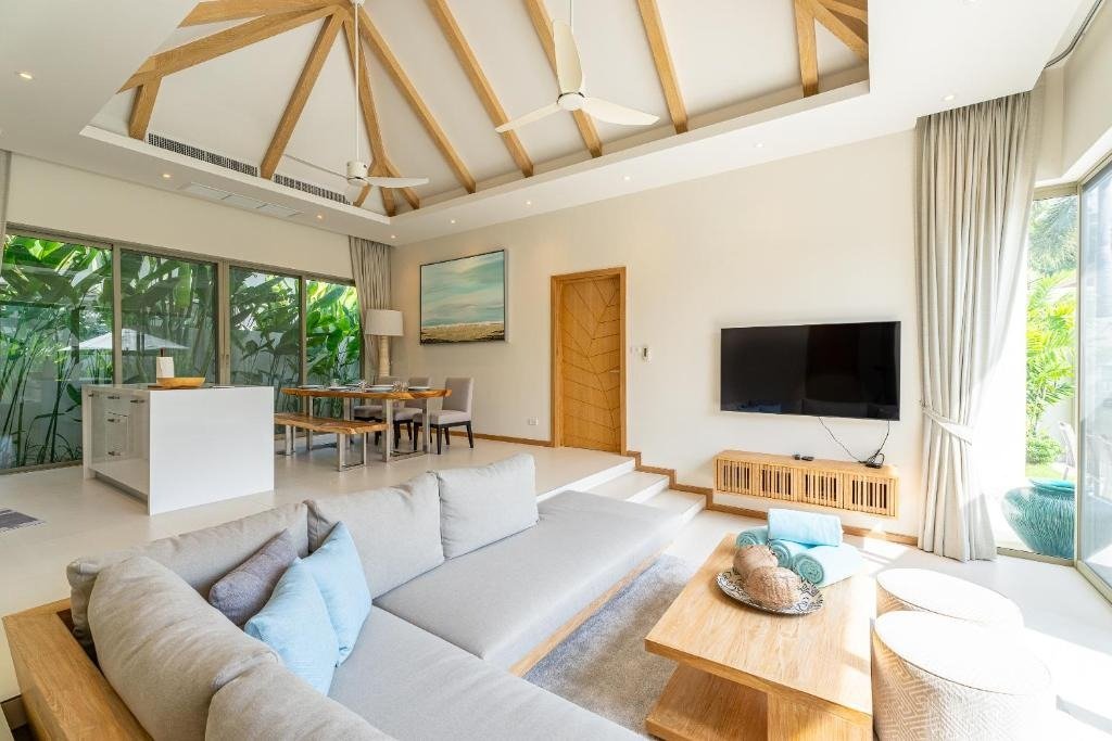 Property image - full photo 3
